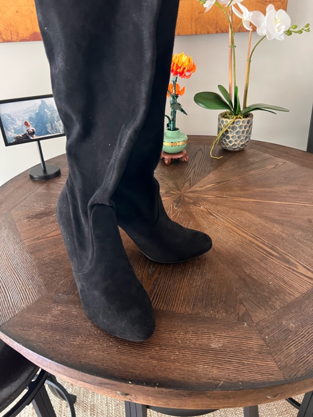 Black Over-the-Knee Women's Suede Boots